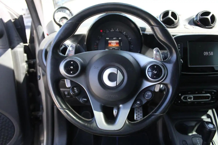 smart forTwo BRABUS 0.9 Turbo twinamic Xtreme - immagine 4