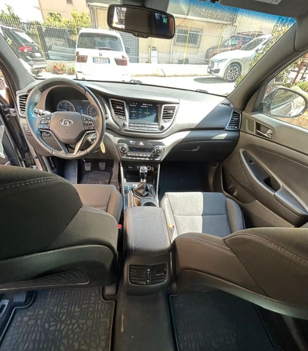 Hyundai Tucson 1.7 CRDi DCT go! - immagine 3