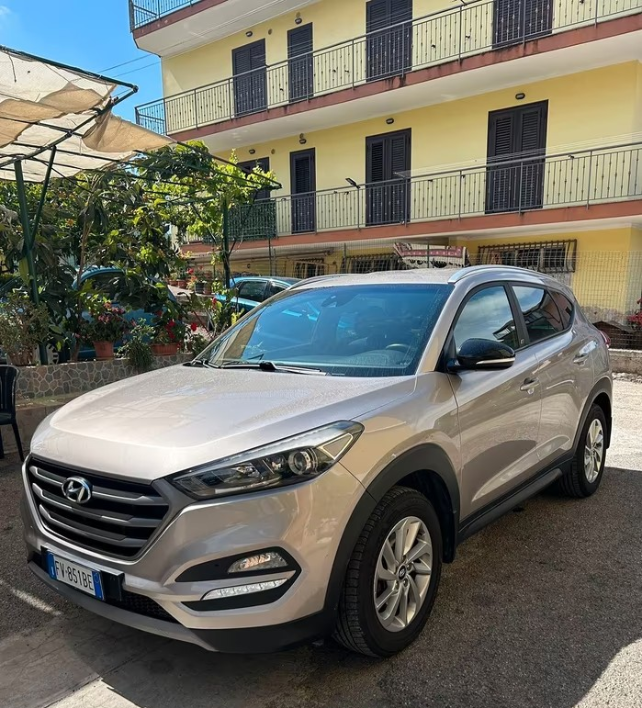 Hyundai Tucson 1.7 CRDi DCT go! - immagine 14