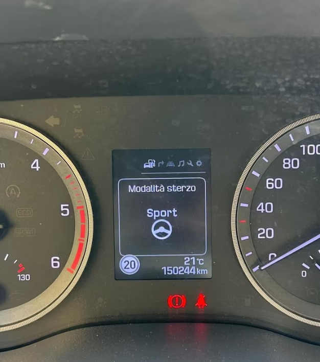Hyundai Tucson 1.7 CRDi DCT go! - immagine 5