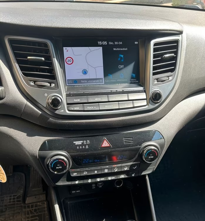 Hyundai Tucson 1.7 CRDi DCT go! - immagine 8