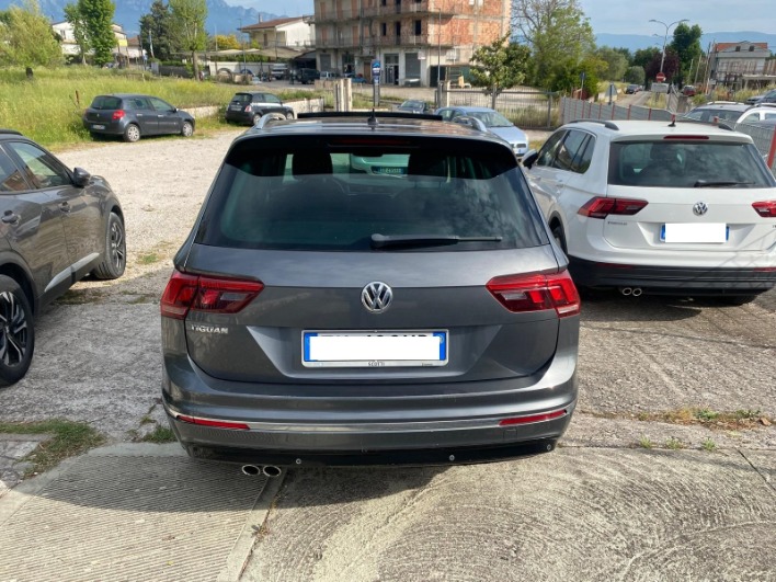 "Disponibile" Volkswagen Tiguan Sport  RLine Exterior 1.6 TDI 116 CV - immagine 7