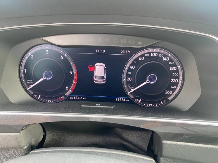 "Disponibile" Volkswagen Tiguan Sport  RLine Exterior 1.6 TDI 116 CV - immagine 15