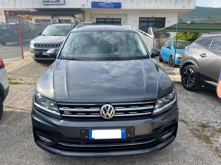 "Disponibile" Volkswagen Tiguan Sport  RLine Exterior 1.6 TDI 116 CV - immagine 4