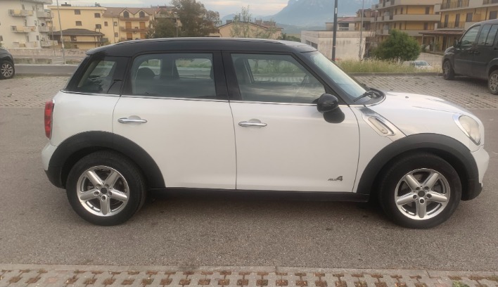 Mini Countryman R60 1.6 all4 112CV - immagine 11