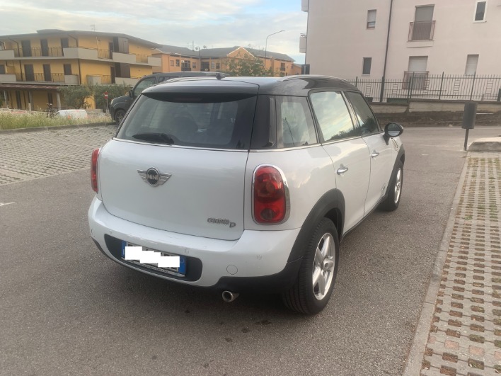 Mini Countryman R60 1.6 all4 112CV - immagine 10
