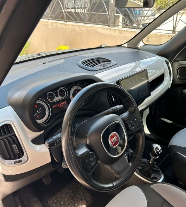 Fiat 500L 1.6 Multijet 120 CV Pop Star - immagine 10
