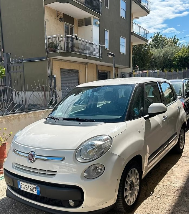 Fiat 500L 1.6 Multijet 120 CV Pop Star - immagine 2