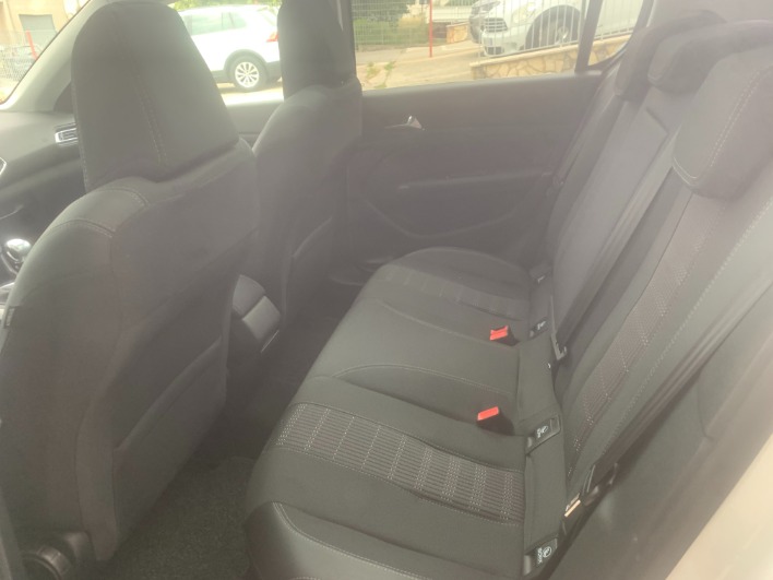 "Disponibile" Peugeot 308 5P 1.5 hdi 130 cv Allure Pack - immagine 8
