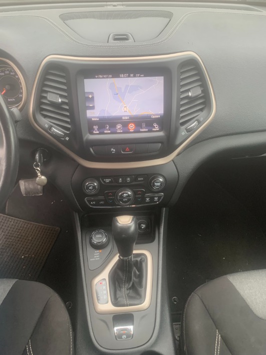 Jeep Cherokee 4x4 2.0 170 CV automatico Longitude - immagine 6
