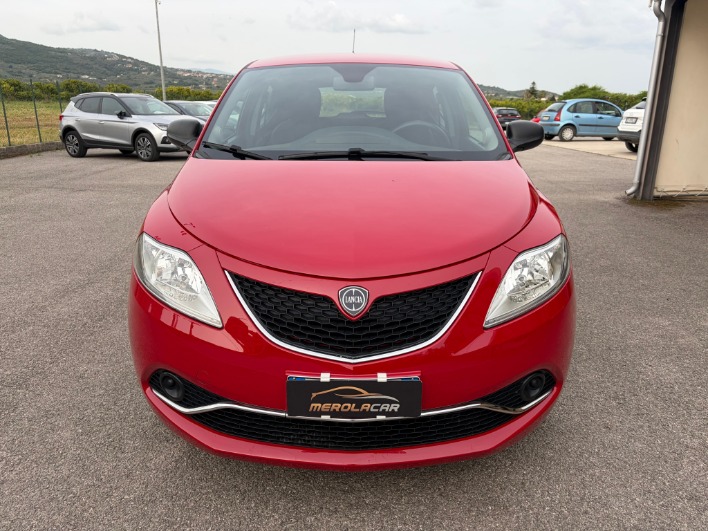Lancia Ypsilon 1.2 Silver 69cv unico proprietario - immagine 6