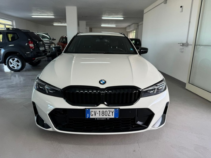 Serie 3 G21 2022 Touring 320d Touring mhev 48V xdrive MSport auto - immagine 1