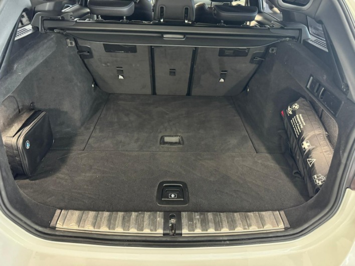 Serie 3 G21 2022 Touring 320d Touring mhev 48V xdrive MSport auto - immagine 14