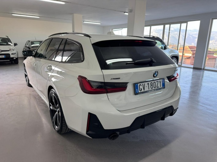 Serie 3 G21 2022 Touring 320d Touring mhev 48V xdrive MSport auto - immagine 4