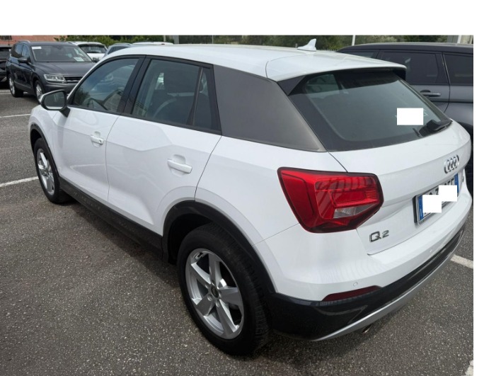 "in Arrivo" Audi Q2 1.6 TDi 116CV Business - immagine 3