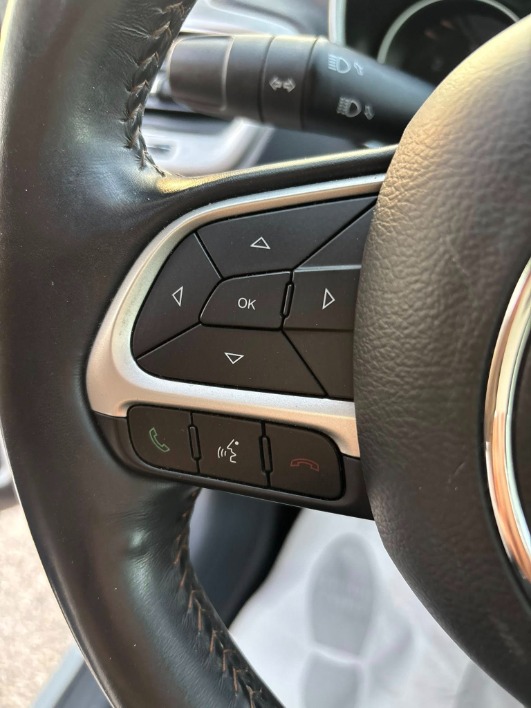 Jeep Compass LONGITUDE - immagine 21