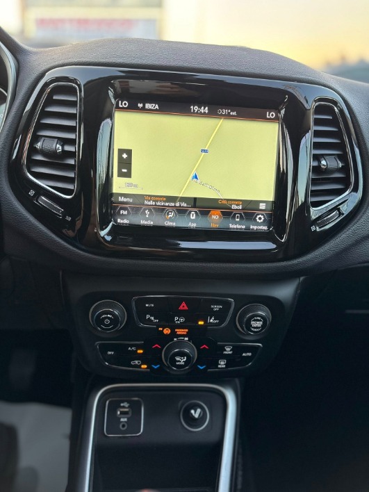 Jeep Compass LONGITUDE - immagine 28