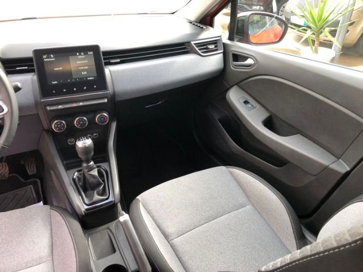 Renault Clio 1.0SCe 65cv anno 2024 - immagine 9