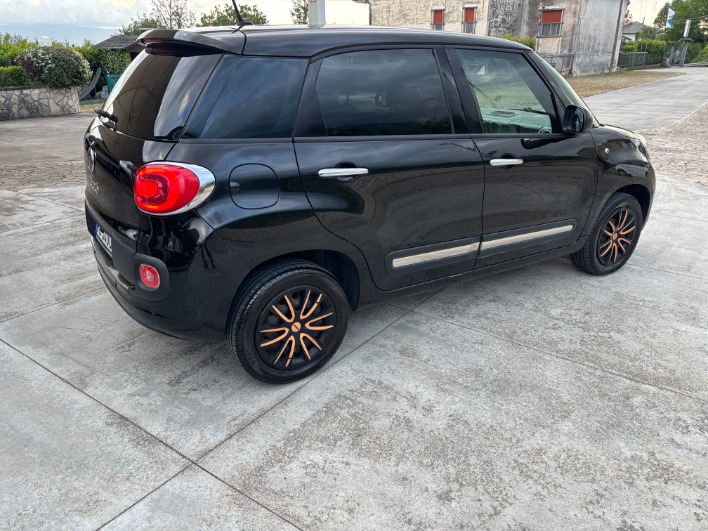 Fiat 500L 0.9 TwinAir Turbo Natural Power Lounge - immagine 6