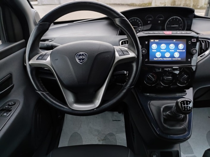 Lanci Ypsilon - immagine 7