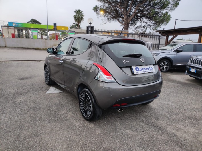 Lanci Ypsilon - immagine 5