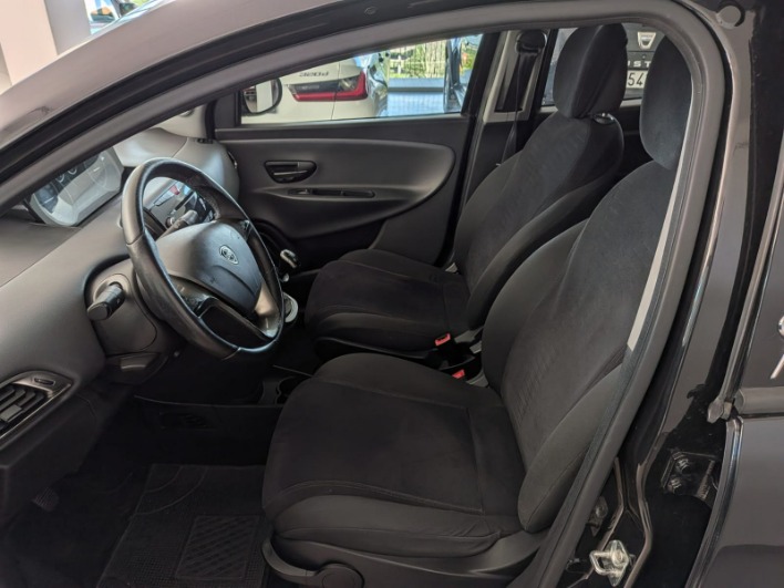 Ypsilon III 2011 1.2 8v Gold 69cv - immagine 8