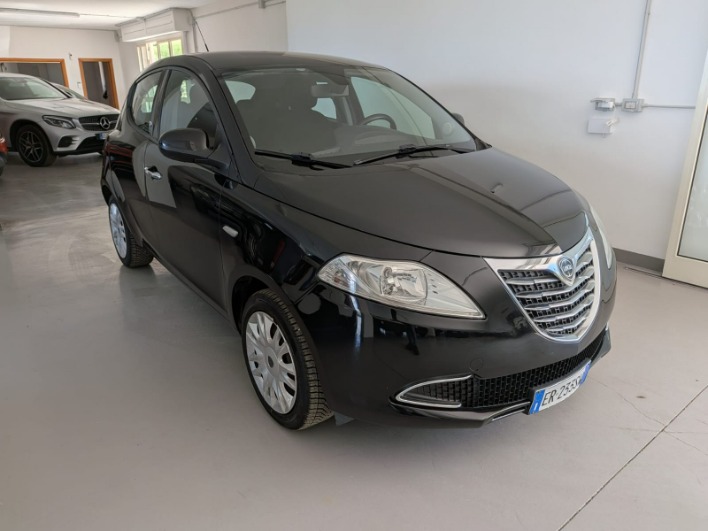 Ypsilon III 2011 1.2 8v Gold 69cv - immagine 4