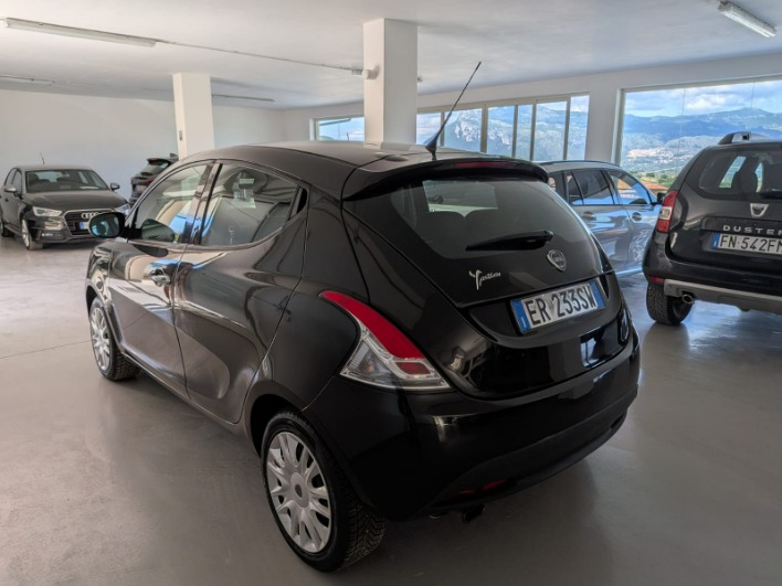 Ypsilon III 2011 1.2 8v Gold 69cv - immagine 5