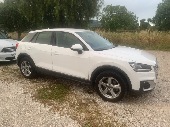 "disponibile" Audi Q2 1.6 TDi 116CV Business - immagine 3