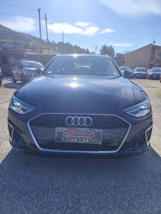 AUDI A 4 2.0 TDI AVANT SLINE - immagine 1