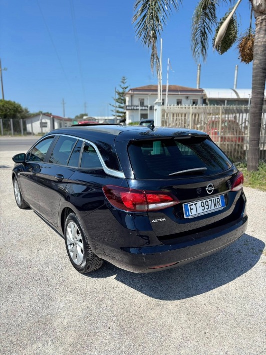 Opel Astra - immagine 10