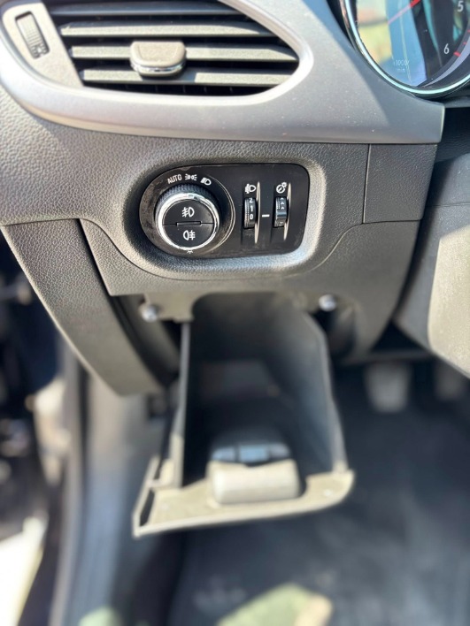 Opel Astra - immagine 19
