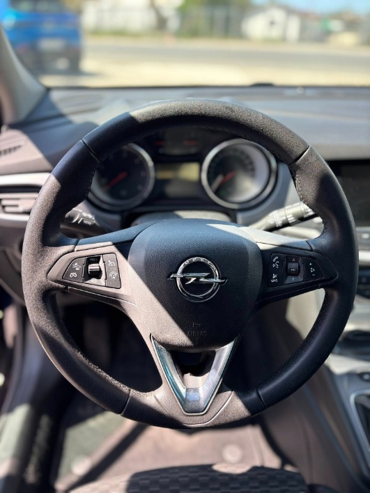 Opel Astra - immagine 20