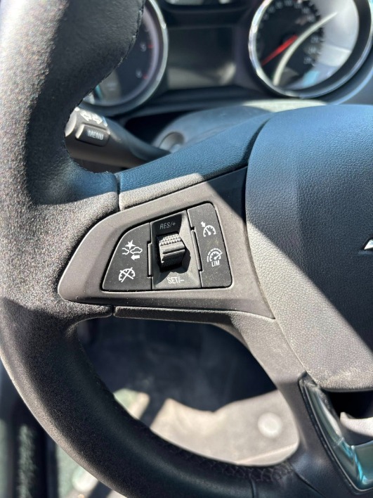 Opel Astra - immagine 21