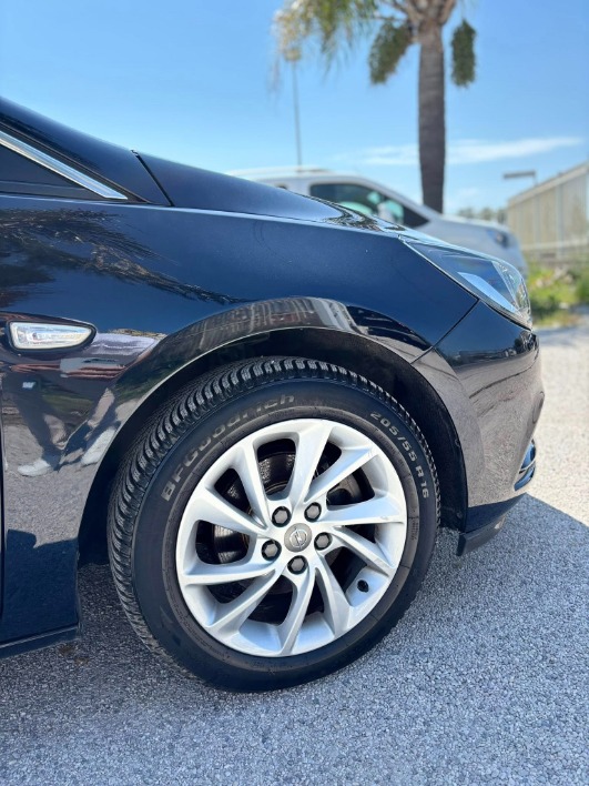 Opel Astra - immagine 5