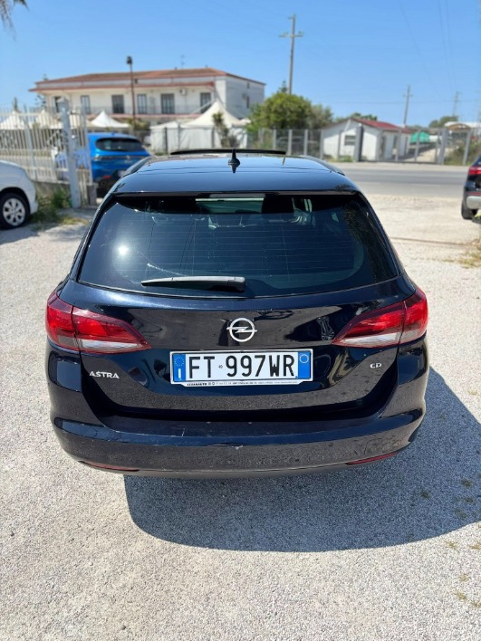 Opel Astra - immagine 8