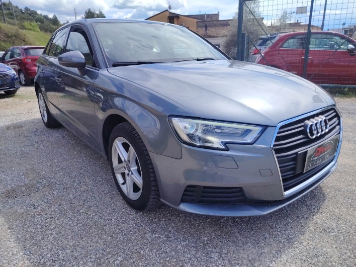 AUDI A 3 1.6 TDI - immagine 1
