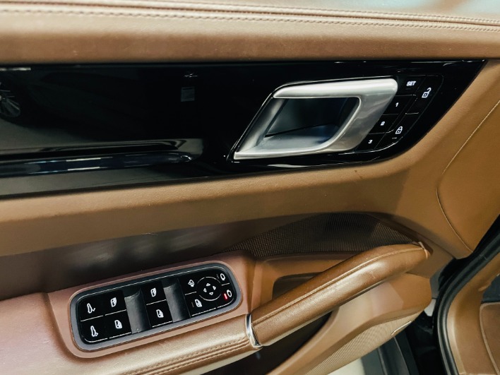 Porsche Cayenne 3.0 340cv Automatica - immagine 18