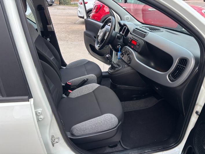 Fiat Panda 1.0 FireFly S&S Hybrid City Life - immagine 13