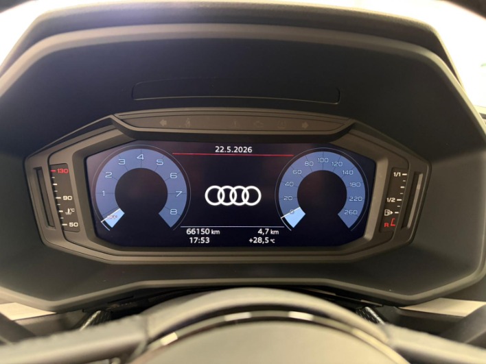 Audi A1 Sportback 30 1.0 tfsi Identity Black 110cv - immagine 13