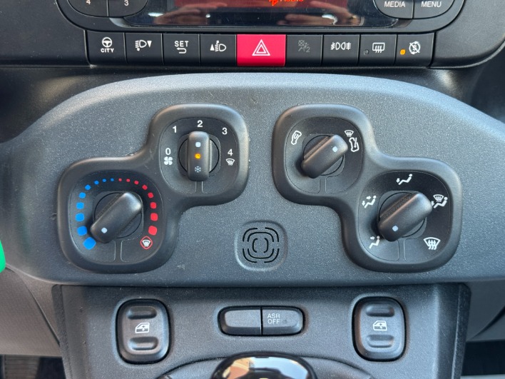 FIAT PANDA 1,3 MJT 16v LOUNGE 95cv s&s - immagine 11