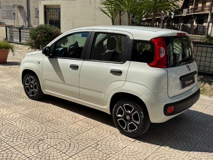 FIAT PANDA 1,3 MJT 16v LOUNGE 95cv s&s - immagine 3