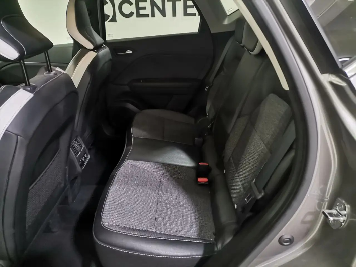 Renault Captur Captur Full Hybrid E-Tech 145 CV Intens - immagine 6