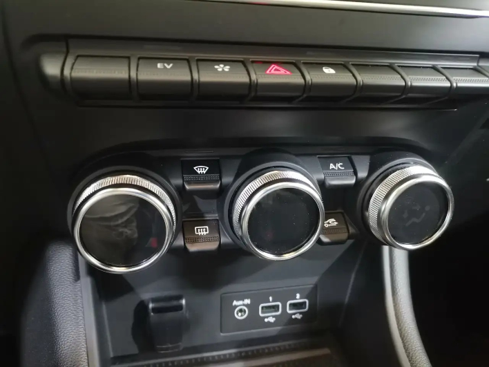 Renault Captur Captur Full Hybrid E-Tech 145 CV Intens - immagine 1