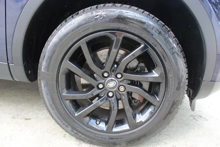 Land Rover Discovery Sport 2.0 TD4 150 CV Pure - immagine 12