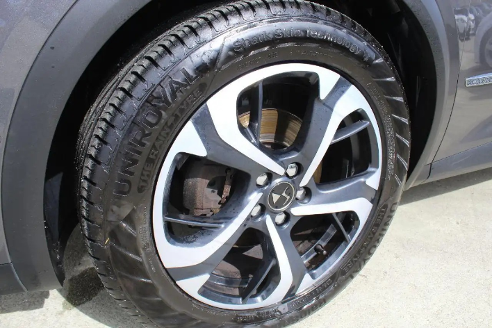 DS Automobiles DS 7 Crossback BHDi 130 Perform.L+ - immagine 9