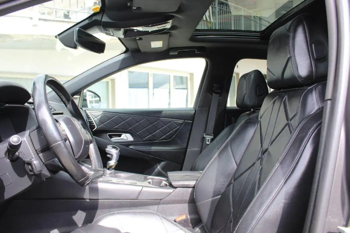 DS Automobiles DS 7 Crossback BHDi 130 Perform.L+ - immagine 7