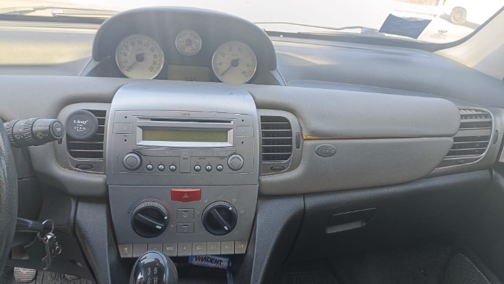 LANCIA YPSILON 1.3 MJT ARGENTO - immagine 9
