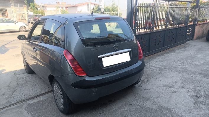 LANCIA YPSILON 1.3 MJT ARGENTO - immagine 3