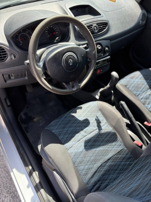 Renault Clio 3° Serie - immagine 10